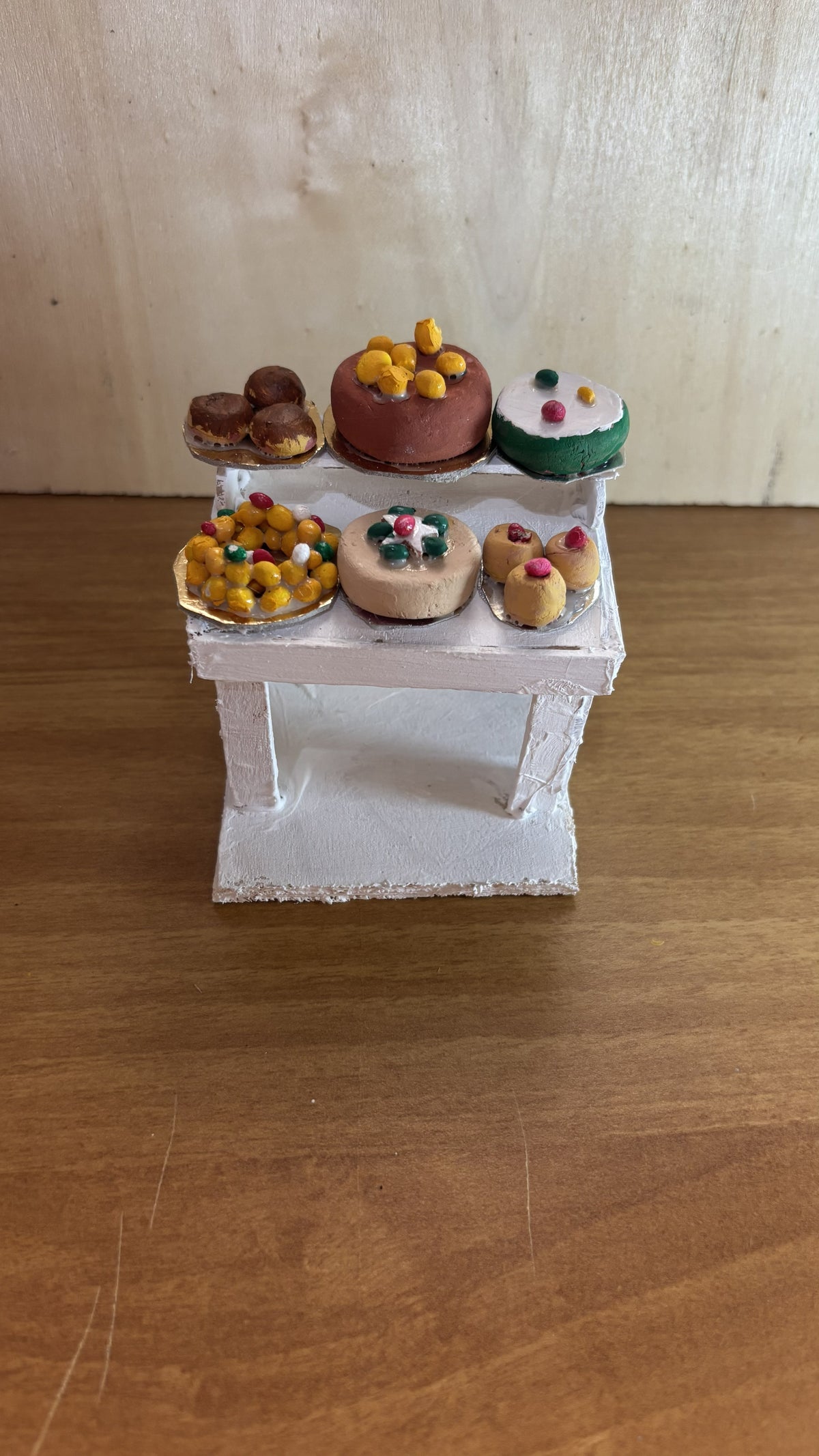 Banco della Pasticceria con Dolci Tradizionali Napoletani per Presepe