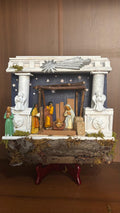 Presepe Artigianale con Tempio Classico, Angeli e Pastori in Creta (25x25 cm)
